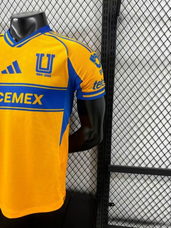 2025-26 Pumas UNAM Away  Jersey Player Version