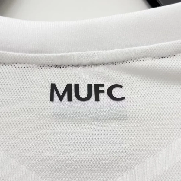 2010/11 Manchester United Retro Jersey Away