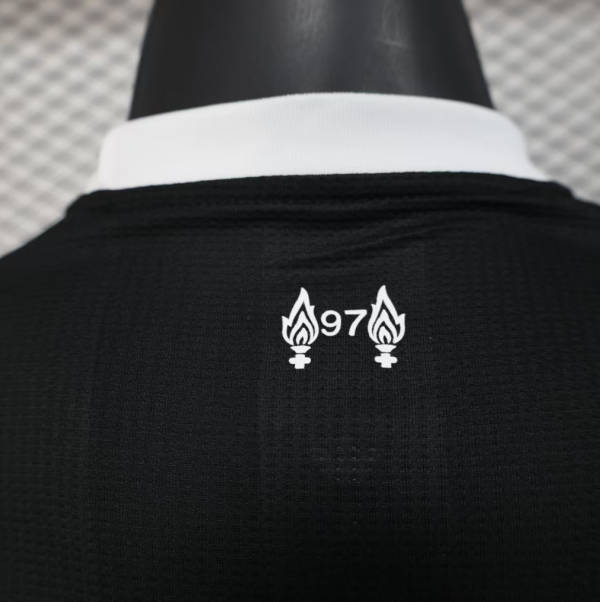 25-26 Liverpool Black Special Player Edition Football Shirt