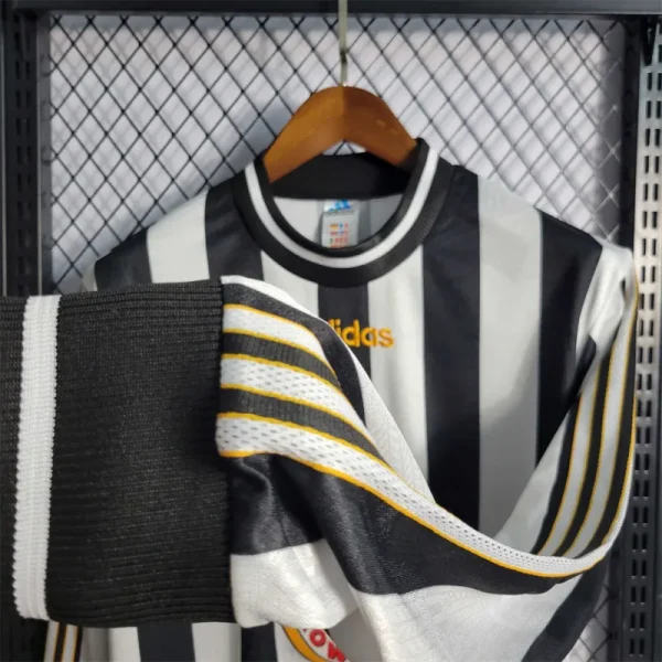 1997/99  Newcastle Retro Jersey Home