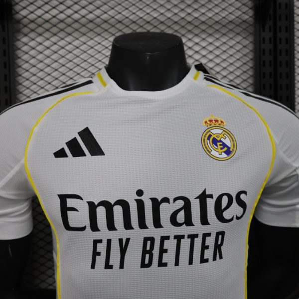 2025/26  Real Madrid Home Soccer Jersey Player Version