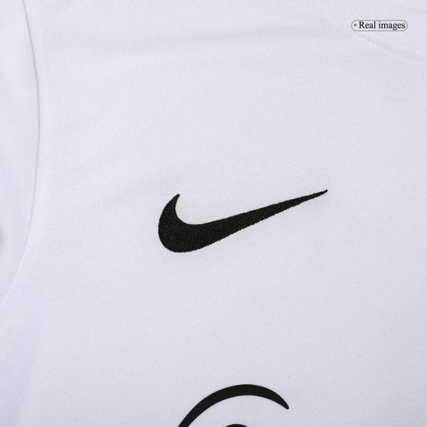 23-24 Eintracht Frankfurt DFB Pokal Final Jersey
