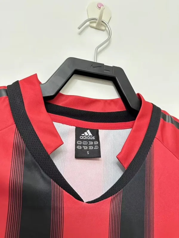 2004/05 AC Milan Retro Jersey Home