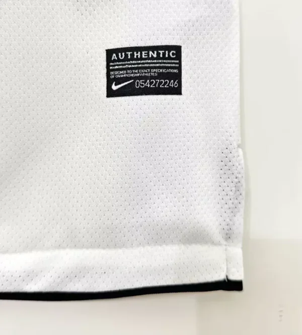 2010/11 Manchester United Retro Jersey Away