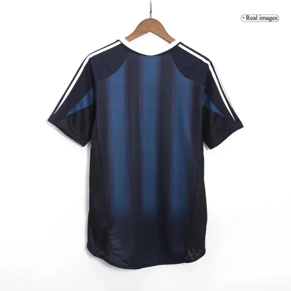 2004/05 Newcastle United Retro Jersey Away