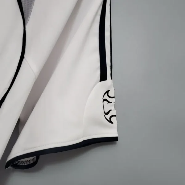 2006/07 Real Madrid Retro Jersey Home