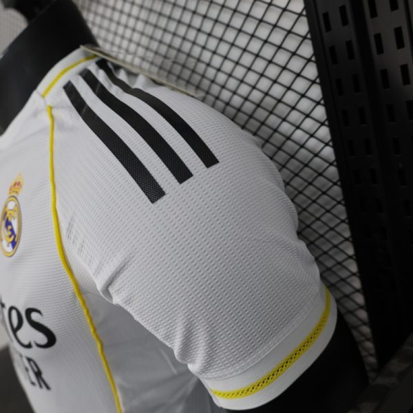 2025/26  Real Madrid Home Soccer Jersey Player Version