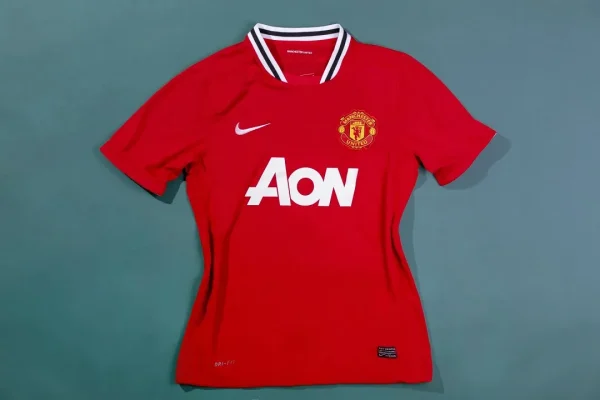 2011/12 Manchester United Retro Jersey Home