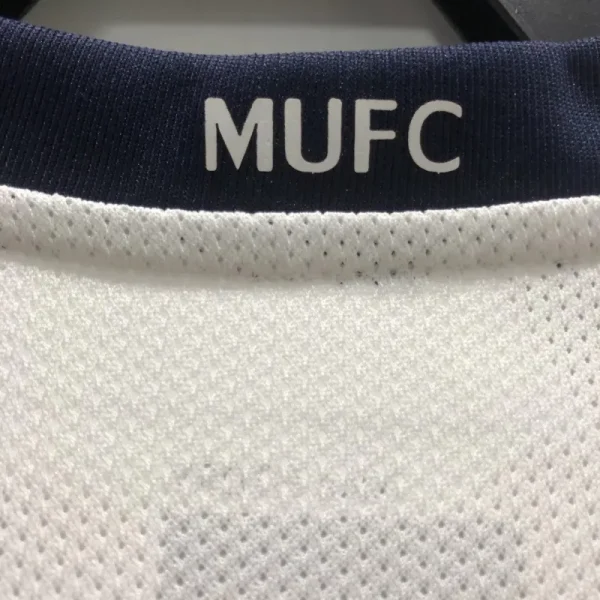 2008/09 Manchester United Retro Jersey Away