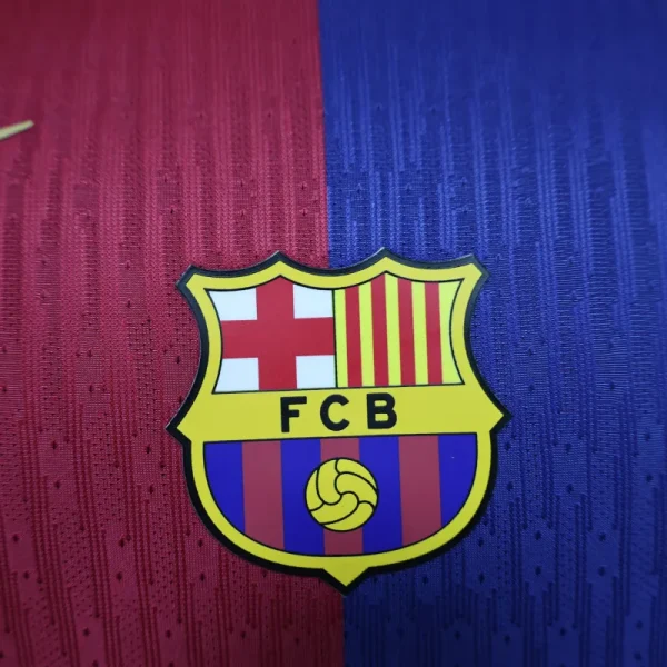 Barcelona Home  Lamine Yamal 19 Shirt  (La Liga) 2024-2025  player Version Size S-4XL