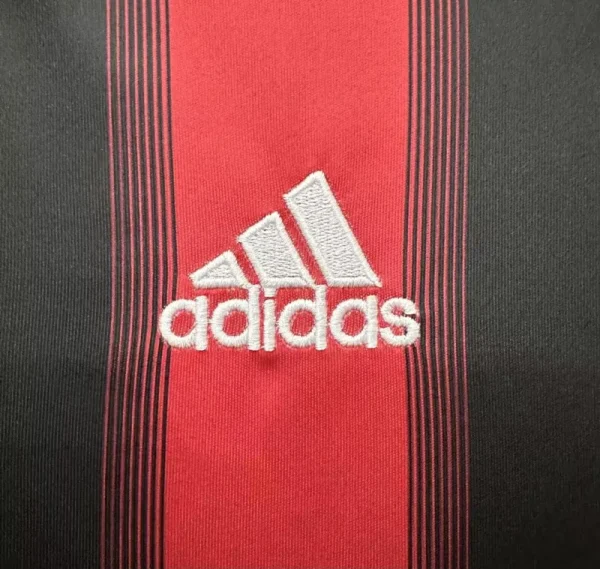 2004/05 AC Milan Retro Jersey Home